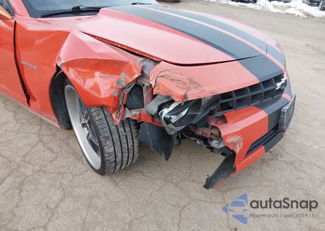 2010 Chevrolet Camaro 1Ls z USA, uszkodzony, nr VIN 2G1FE1EV0A9209857